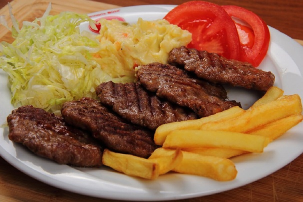ÖZEL MARMARİS KÖFTE PORSİYON